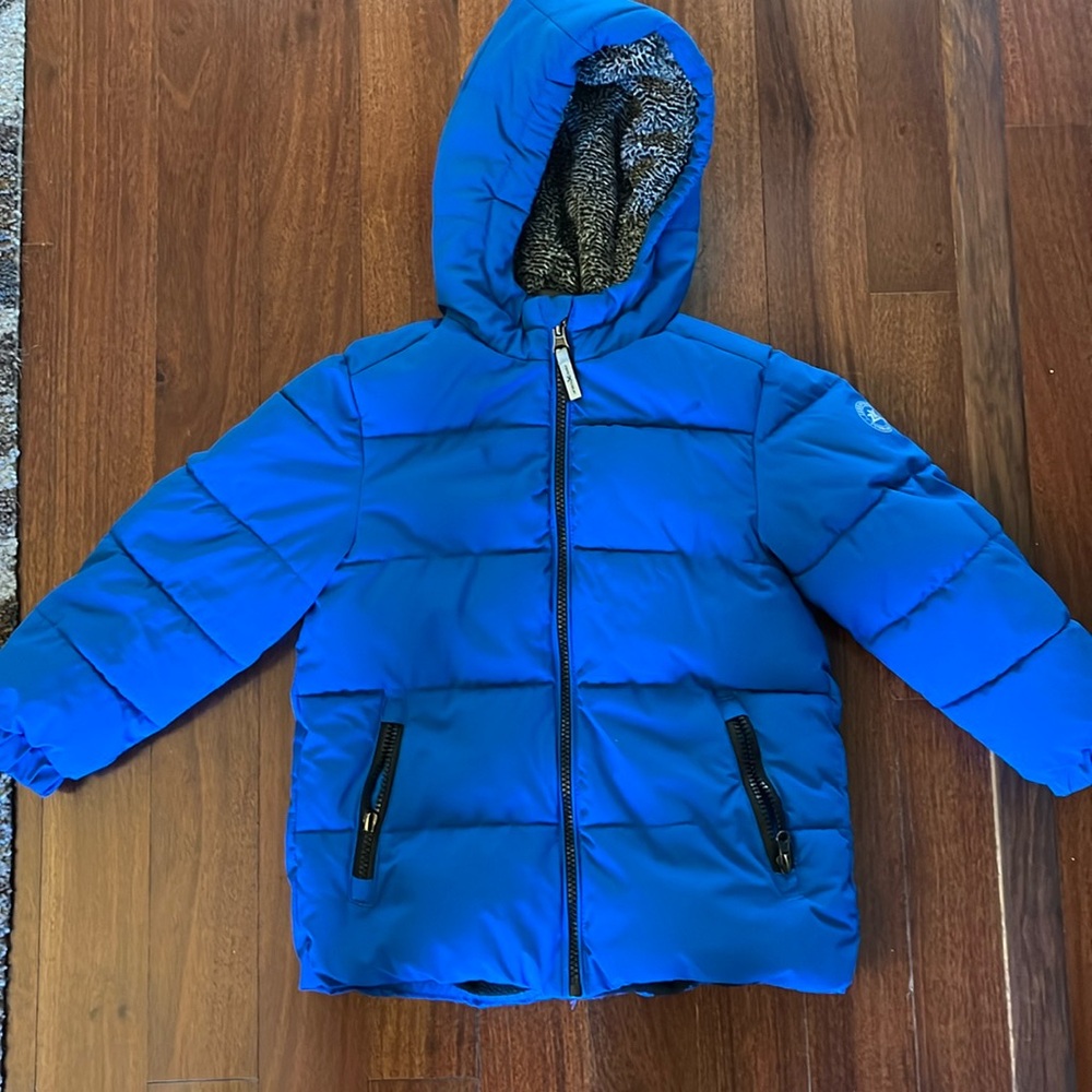 Boys winter coat. Barely worn.